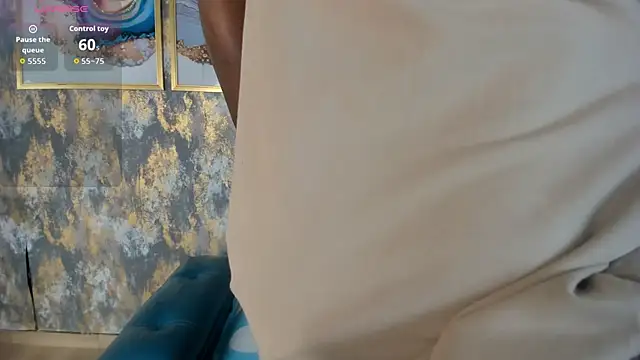 MonicaSchwartz online show from November 26, 7:58 pm