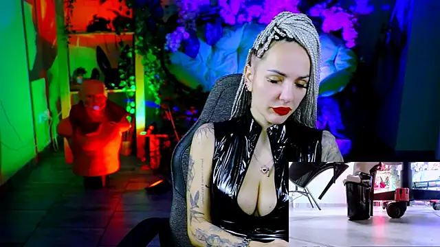 MonicaMaxwel online show from January 15, 11:02 am