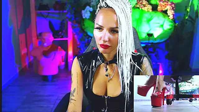 MonicaMaxwel online show from September 11, 11:10 am