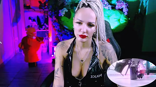 MonicaMaxwel online show from December 2, 11:12 am