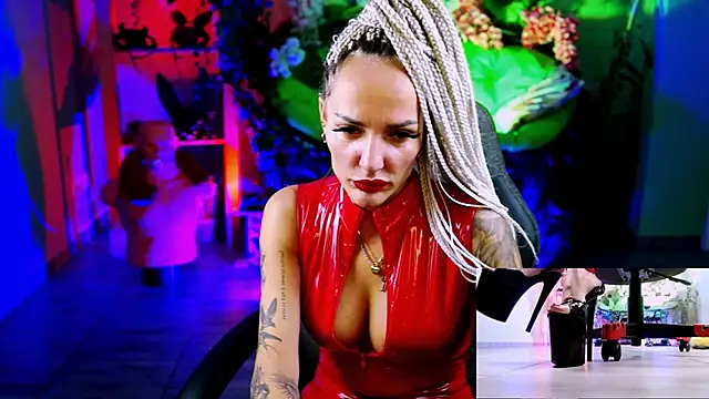 MonicaMaxwel online show from October 6, 11:11 am