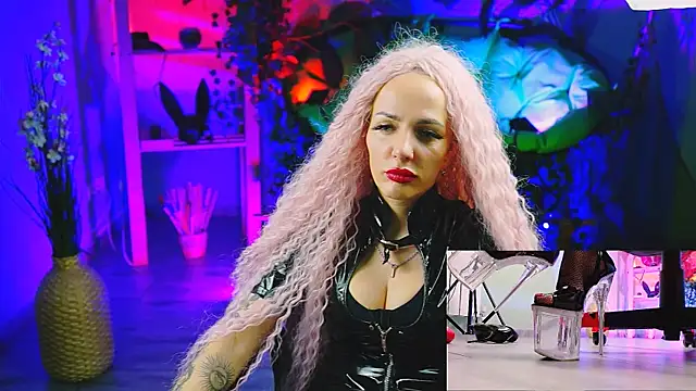 MonicaMaxwel online show from March 20, 6:09 pm