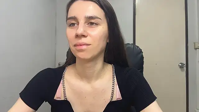 SassyJessi online show from March 13, 4:05 am