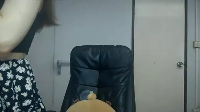 SassyJessi online show from April 28, 4:17 am