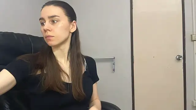 SassyJessi online show from November 3, 4:07 am