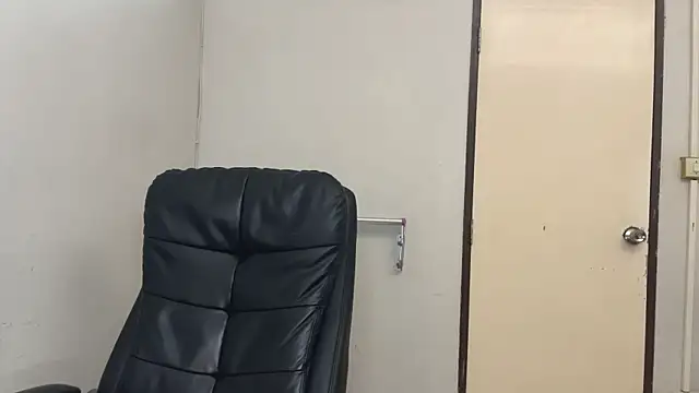 SassyJessi online show from January 9, 4:08 am