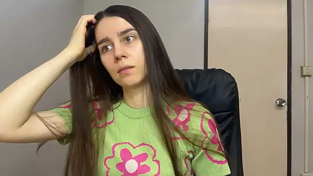 SassyJessi online show from March 3, 4:19 am