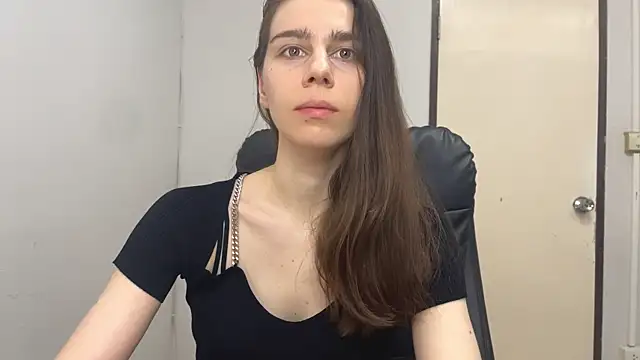 SassyJessi online show from March 4, 4:06 am