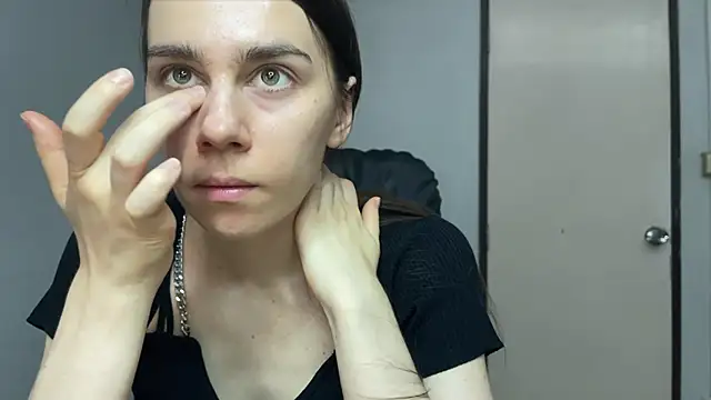 SassyJessi online show from May 11, 4:14 am