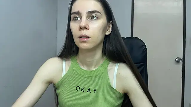 SassyJessi online show from March 31, 4:14 am