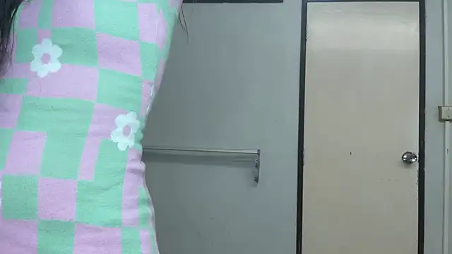 SassyJessi online show from May 23, 4:11 am