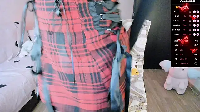 shimizyre    online show from November 14, 8:18 am