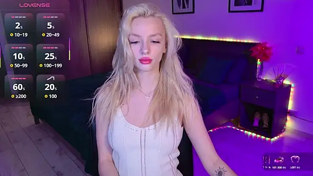 AleksaBlonde online show from February 21, 1:46 pm