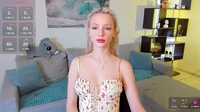 AleksaBlonde online show from March 23, 5:40 am