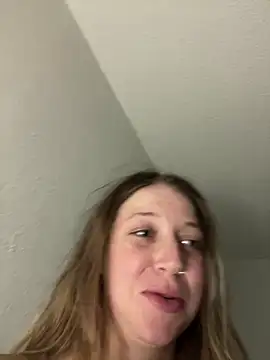 Snapshot of molly_witha_chance chatting on February 6, 7:18 pm molly witha chance online show from February 6, 7:18 pm