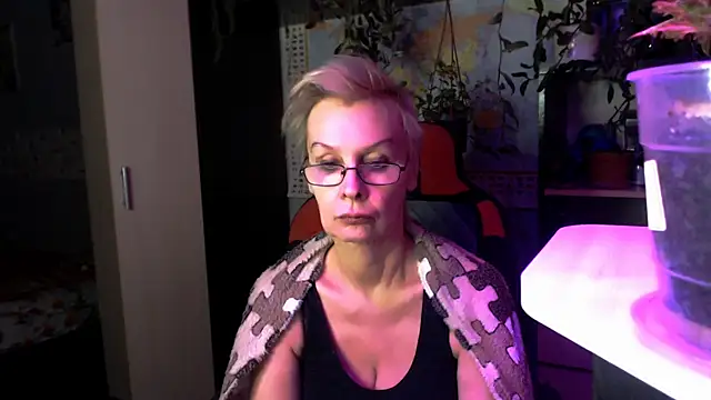 HelgaHimmell online show from April 5, 4:57 pm