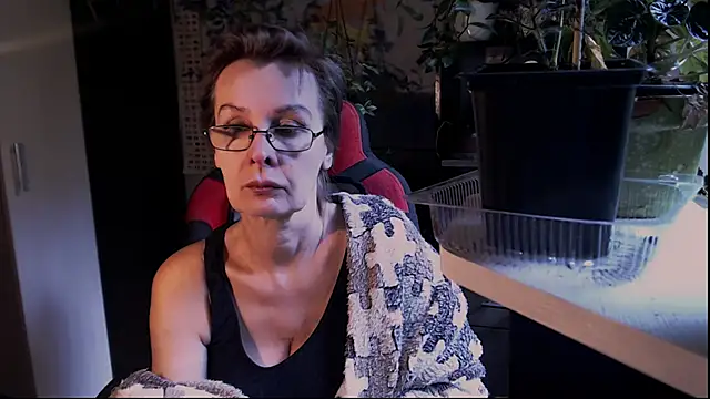 Snapshot of HelgaHimmell chatting on May 31, 1:28 pm HelgaHimmell online show from May 31, 1:28 pm