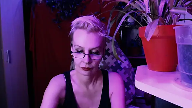 HelgaHimmell online show from March 25, 8:52 pm