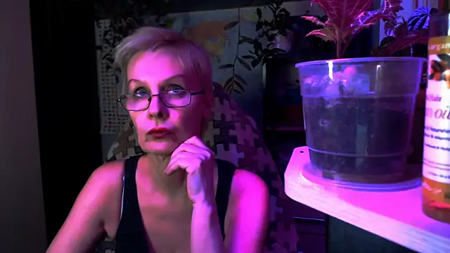 HelgaHimmell online show from April 10, 9:44 pm