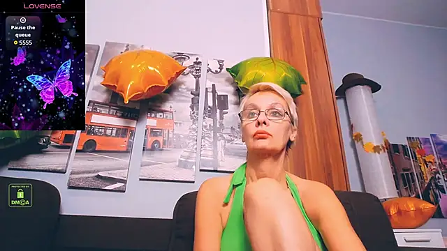 HelgaHimmell online show from November 11, 3:07 pm