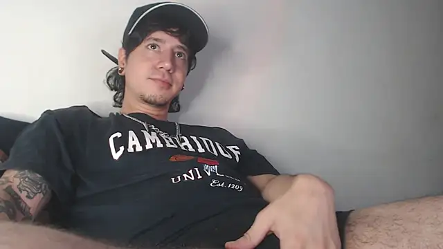 AndyBetti online show from December 3, 1:50 am