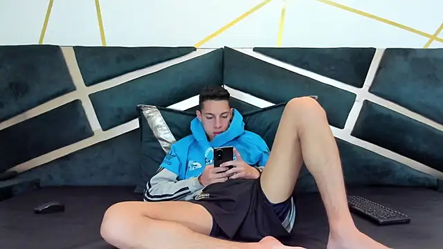 thiago19s online show from May 6, 12:20 pm