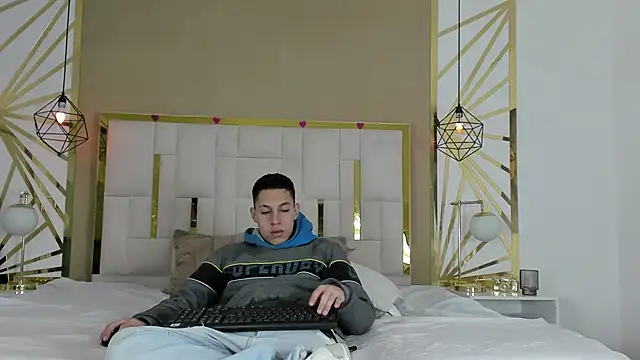 thiago19s online show from November 27, 6:52 pm