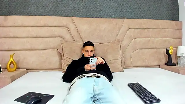 thiago19s online show from May 29, 12:33 pm