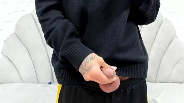 thiago19s online show from February 5, 2:46 pm