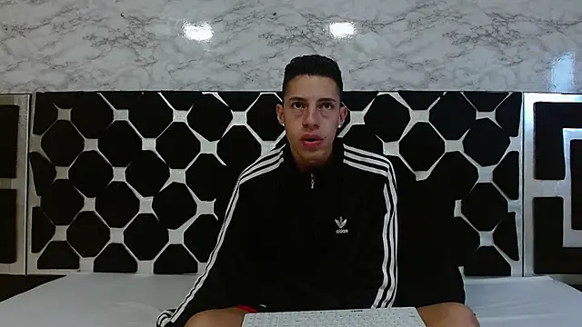 thiago19s online show from February 13, 9:38 pm