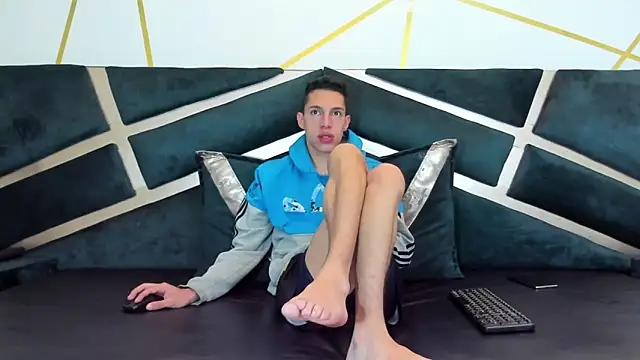 thiago19s online show from May 26, 12:14 pm