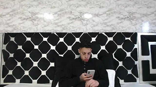 thiago19s online show from March 14, 10:27 pm