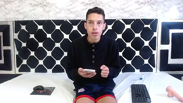 thiago19s online show from January 8, 2:45 pm