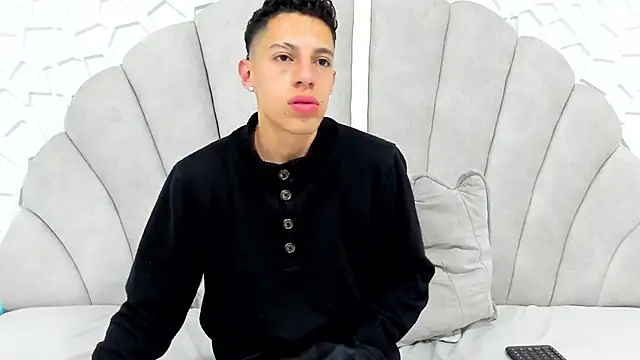 thiago19s online show from March 15, 6:32 pm