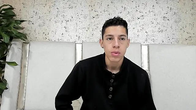 thiago19s online show from February 5, 8:35 pm