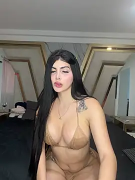 bellacarolainnn online show from June 10, 9:49 pm