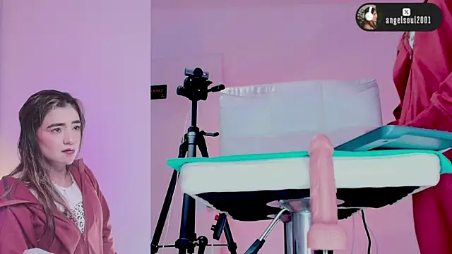 Angelst   online show from February 25, 7:30 am