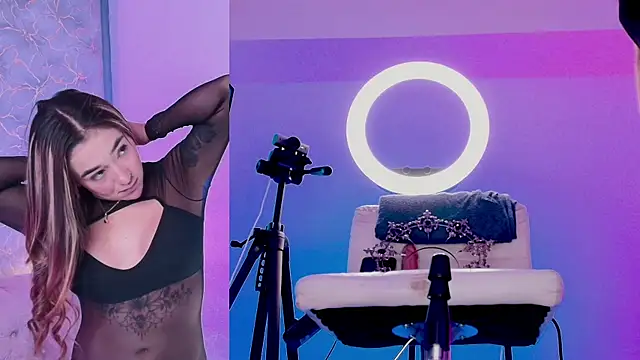 Angelst   online show from April 12, 1:42 am