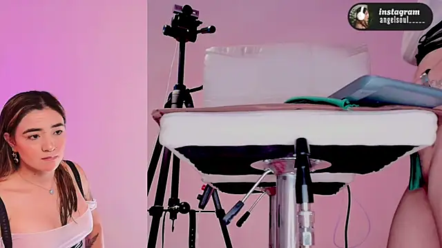 Angelst   online show from February 19, 7:16 am