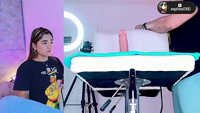 Angelst   online show from February 8, 8:12 am