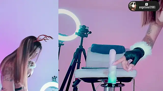 Angelst   online show from March 25, 8:03 am