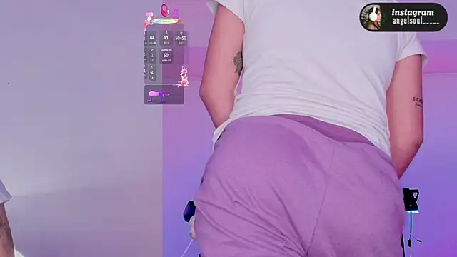 Snapshot of Angelst__ chatting on May 12, 1:46 am Angelst online show from May 12, 1:46 am