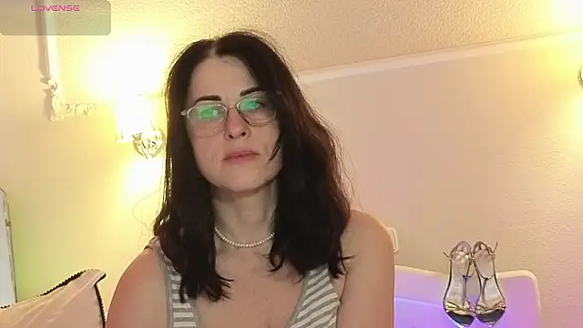 MonicaMelano online show from April 12, 4:38 am