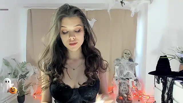 BabyAylin online show from October 31, 6:10 am