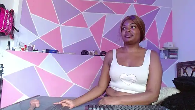 ebony alika1 online show from March 28, 5:25 pm