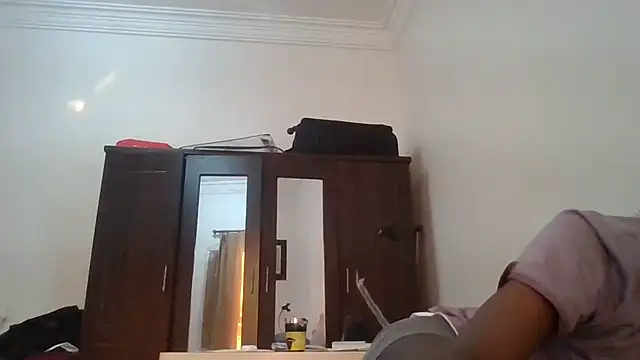 Snapshot of nubiankingkush chatting on November 23, 12:37 pm nubiankingkush online show from November 23, 12:37 pm