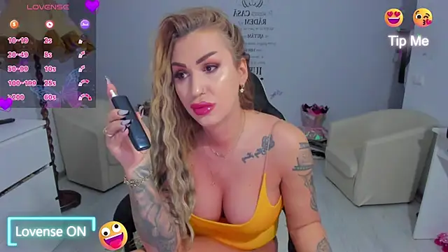 GlossyDiamondX online show from March 25, 4:23 am