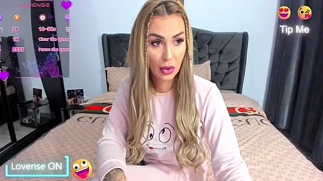 GlossyDiamondX online show from January 10, 5:58 am