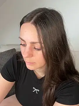 Loella-Rose online show from February 7, 12:46 pm