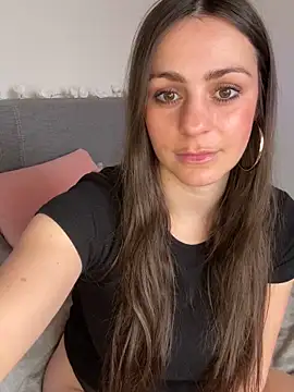 Loella-Rose online show from January 15, 9:35 am